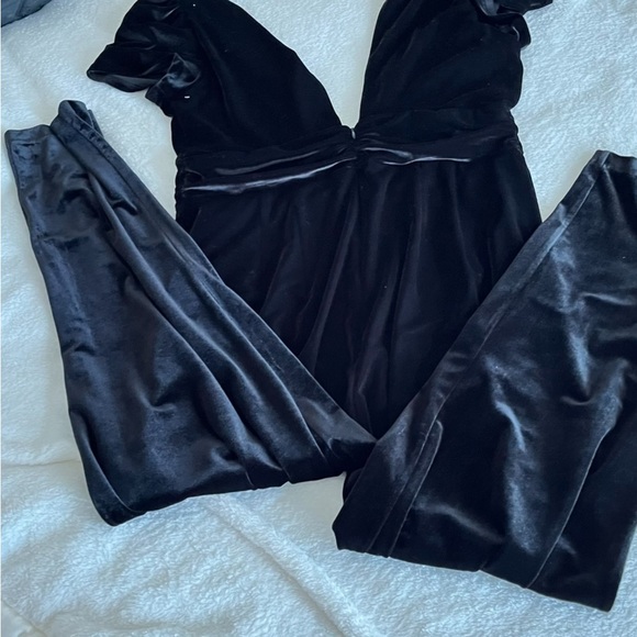 Express Black Velvet Jumpsuit 14 - Picture 2 of 2